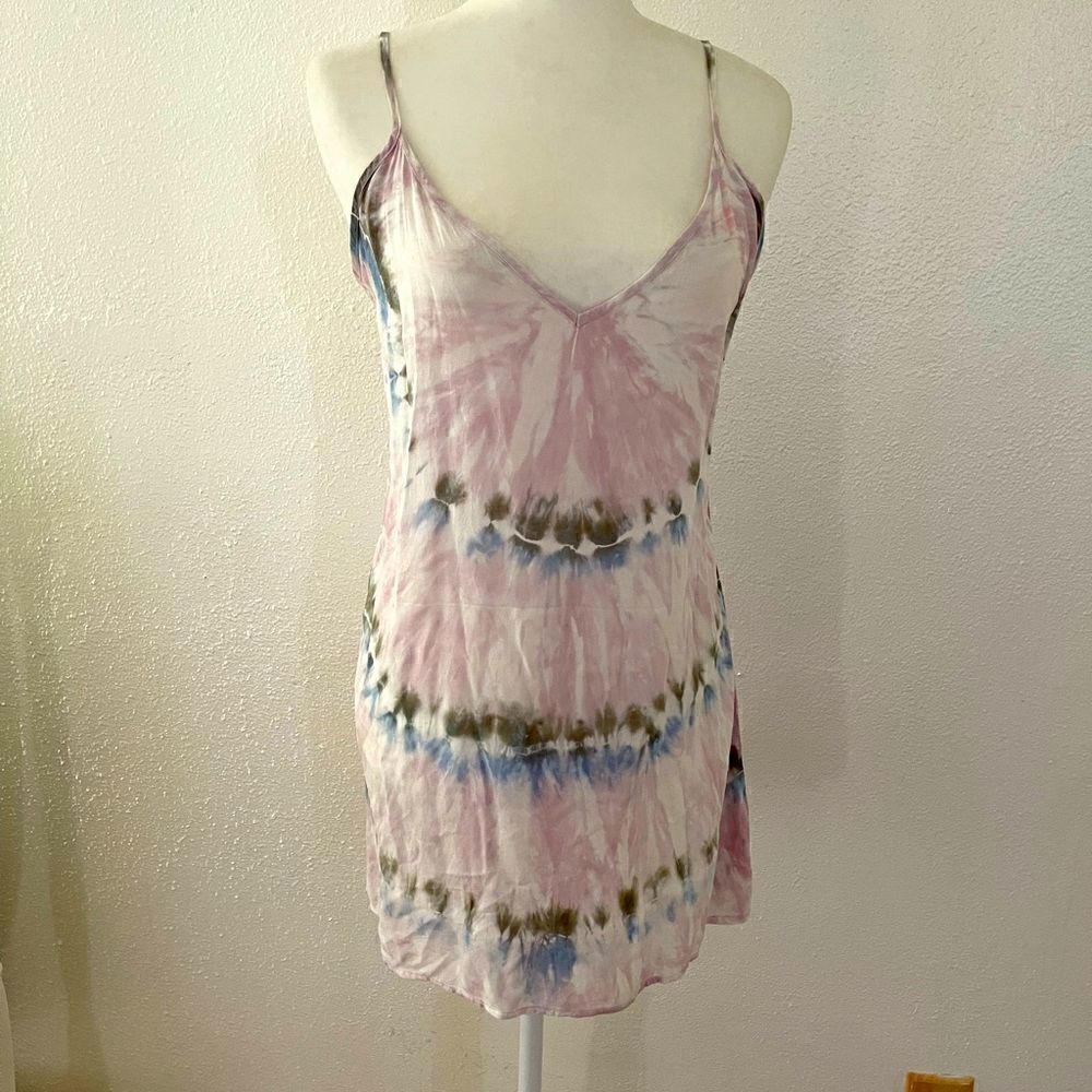 Young fabulous & broke long tank like new in size small